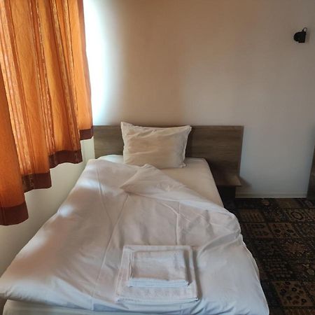 Кианти Hotel Kurdzhali Exterior photo