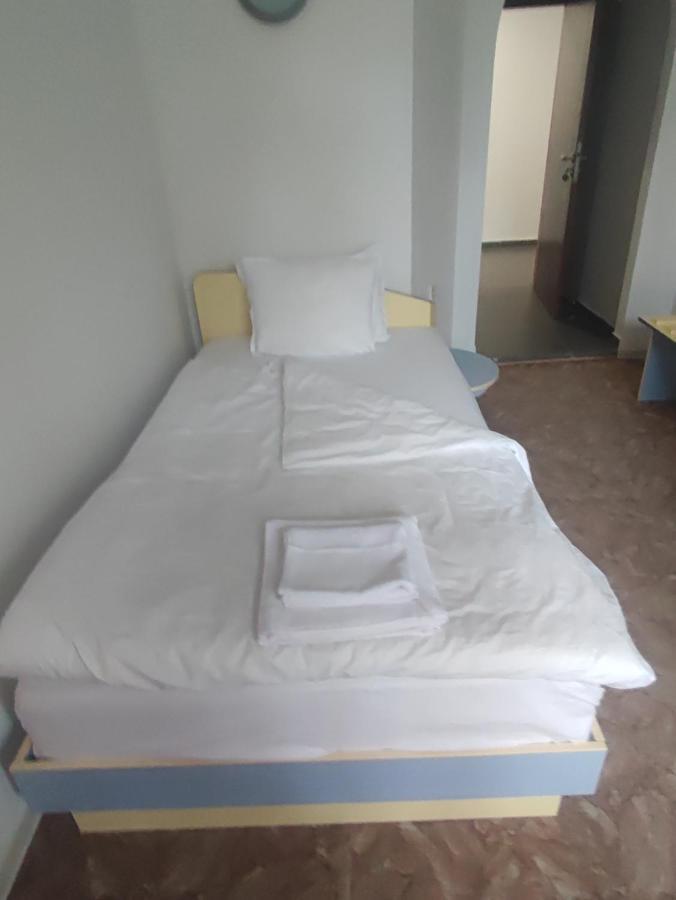 Кианти Hotel Kurdzhali Exterior photo