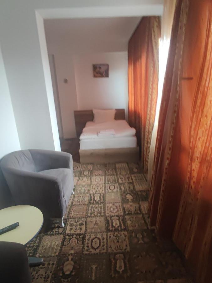Кианти Hotel Kurdzhali Exterior photo