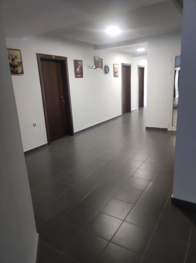 Кианти Hotel Kurdzhali Exterior photo